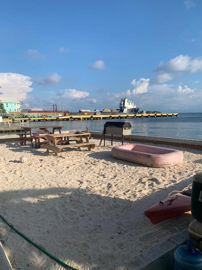 Paradise Divers Hotel Utila Εξωτερικό φωτογραφία